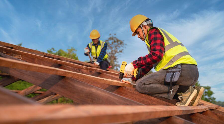 Professional gutter cleaning in Sterling, OH
